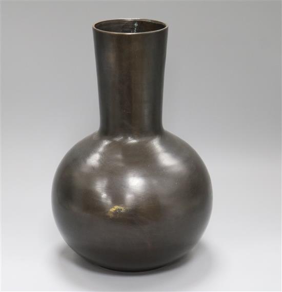A Chinese bronze vase height 31cm